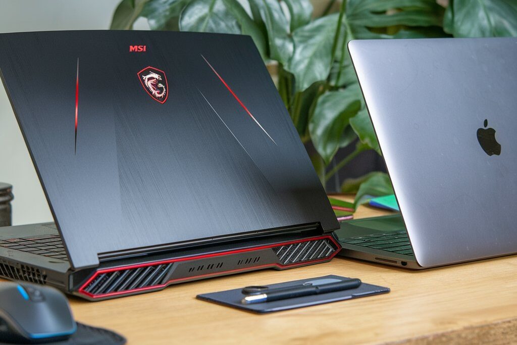 MSI Stealth 15M vs. MacBook Pro